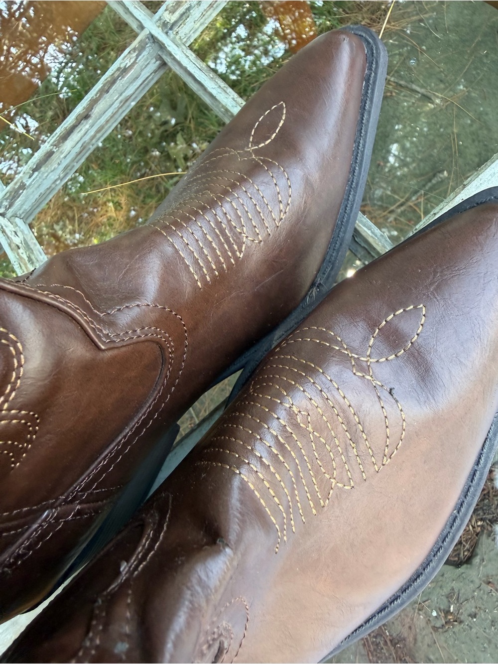 Madden Girl Brown Embroidered Western Heeled Boots- worn once - 8 - Picture 5 of 11